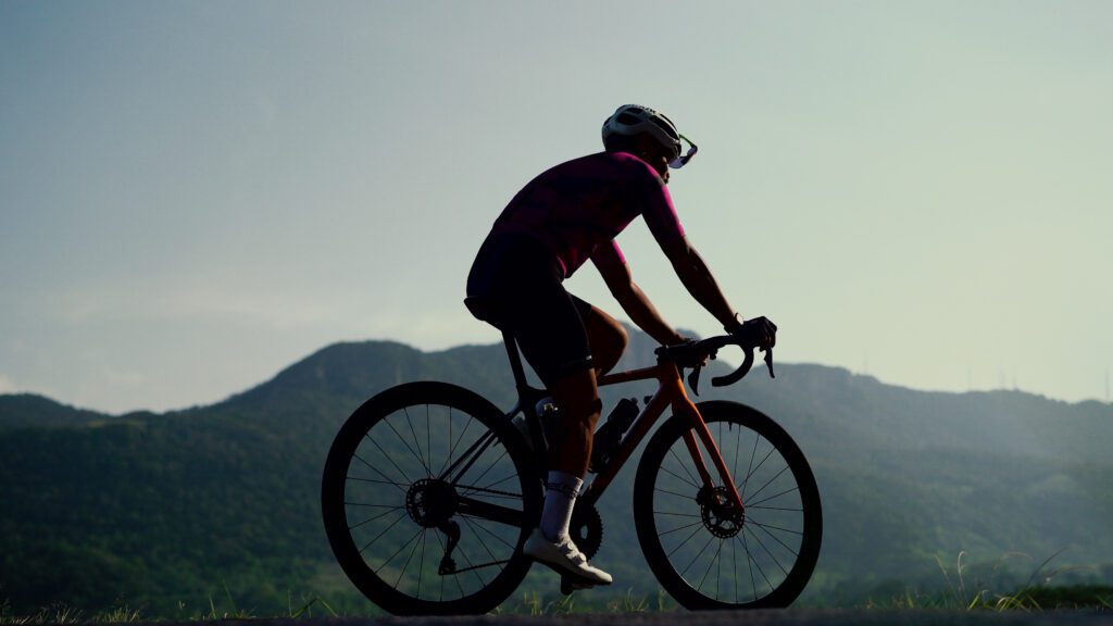 Across Ceylon - Cycling - Alternative to traffic